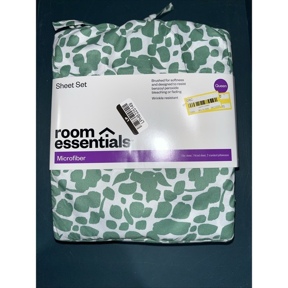 Queen Printed Microfiber Sheet Set Green Dot - Room Essentials: - Picture 1 of 2